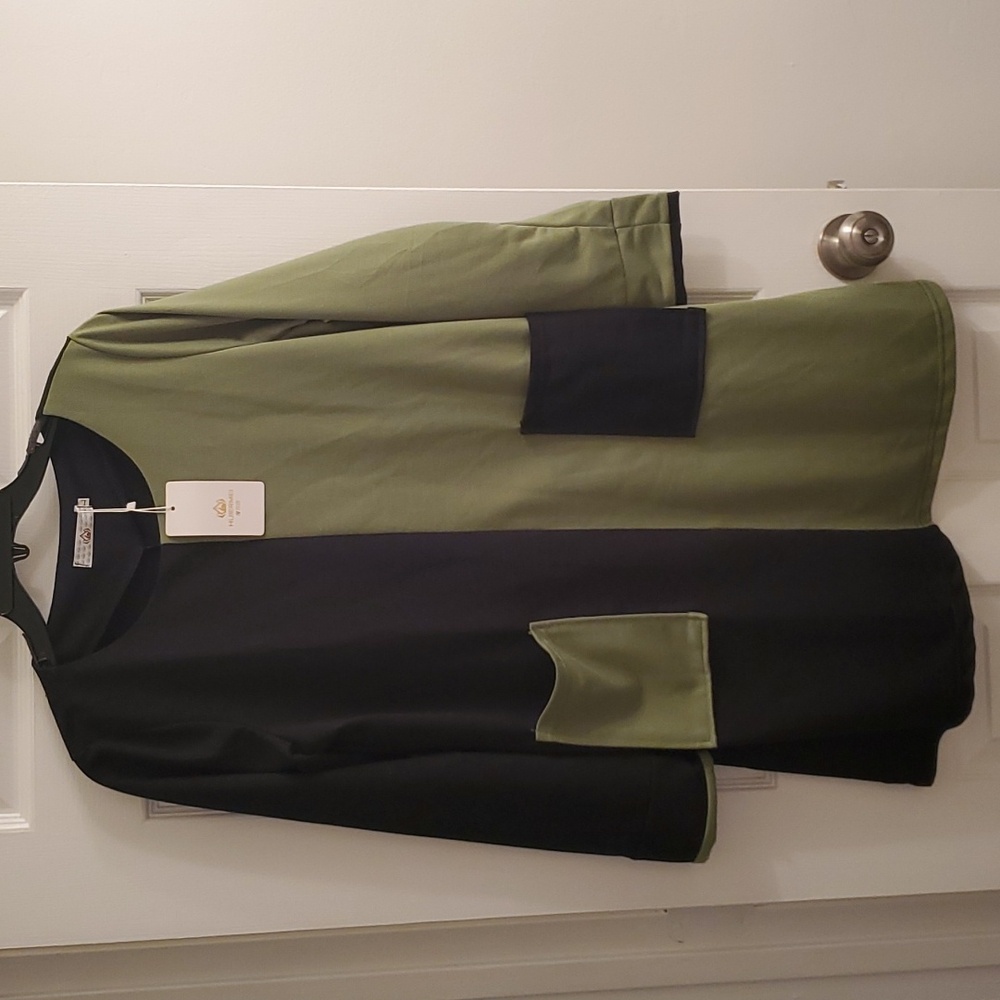 BLOCK SHIFT DRESS. BLACK AND GREEN. SIZE LARGE.
